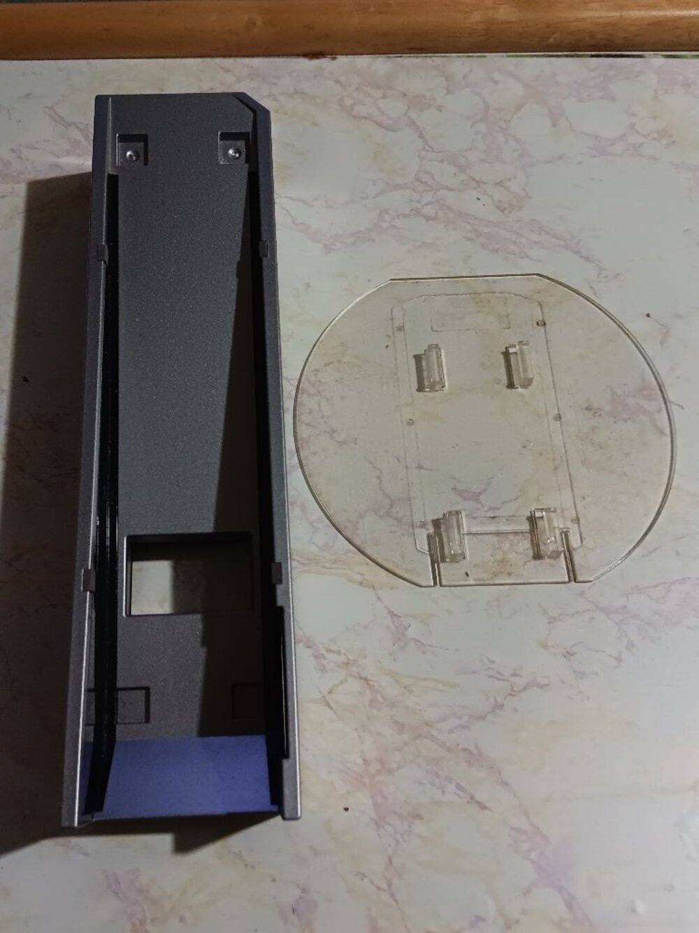 Nintendo Wii Vertical Stand With Circular Base Inlcuded